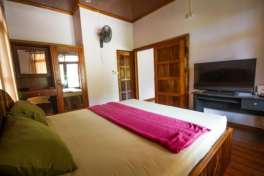 Bor Hin Resort Baan Tai Exterior photo