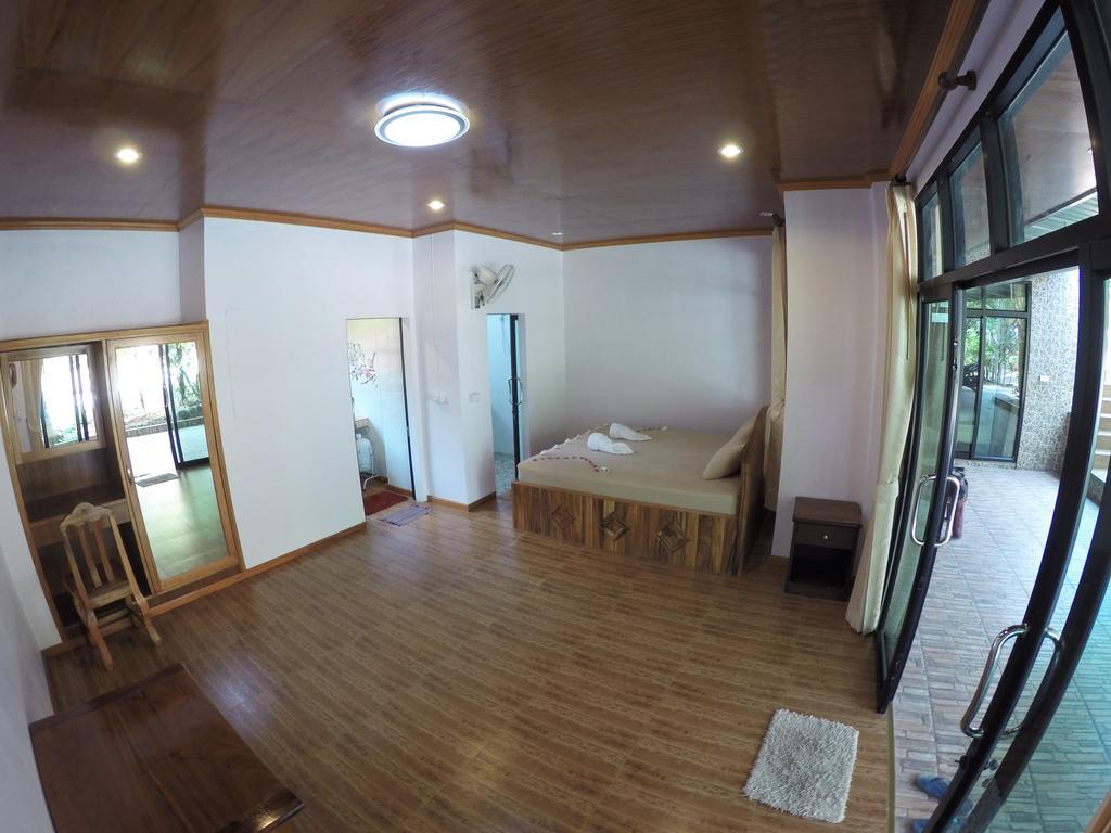 Bor Hin Resort Baan Tai Exterior photo