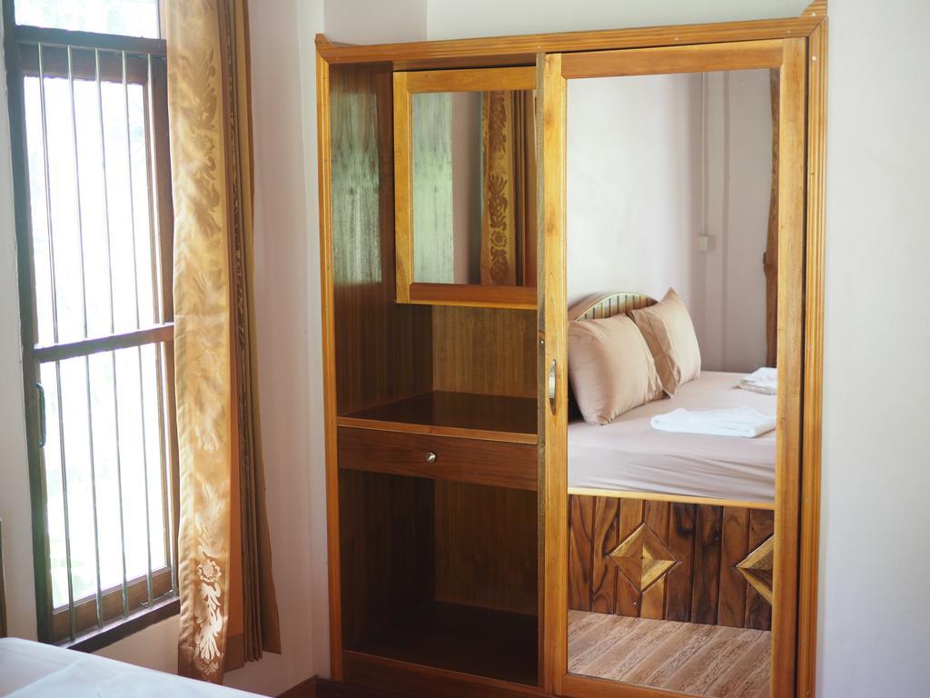 Bor Hin Resort Baan Tai Exterior photo