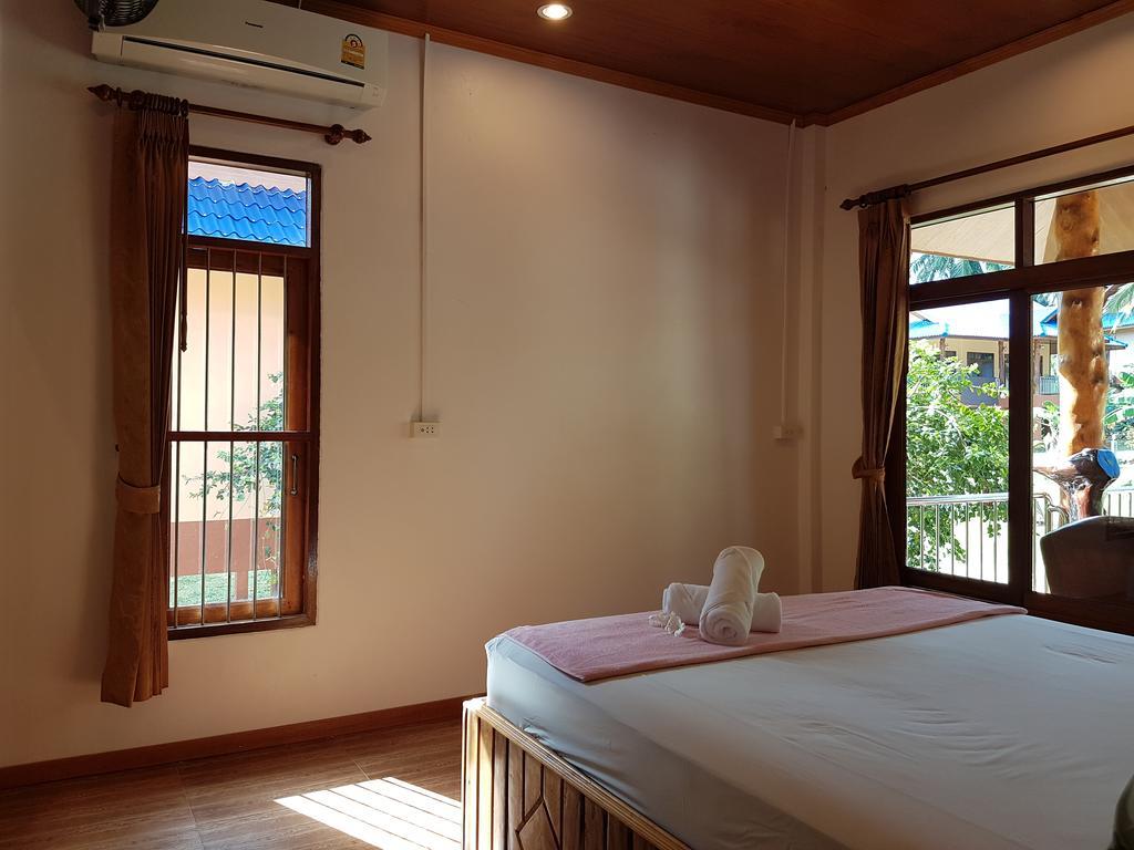 Bor Hin Resort Baan Tai Exterior photo