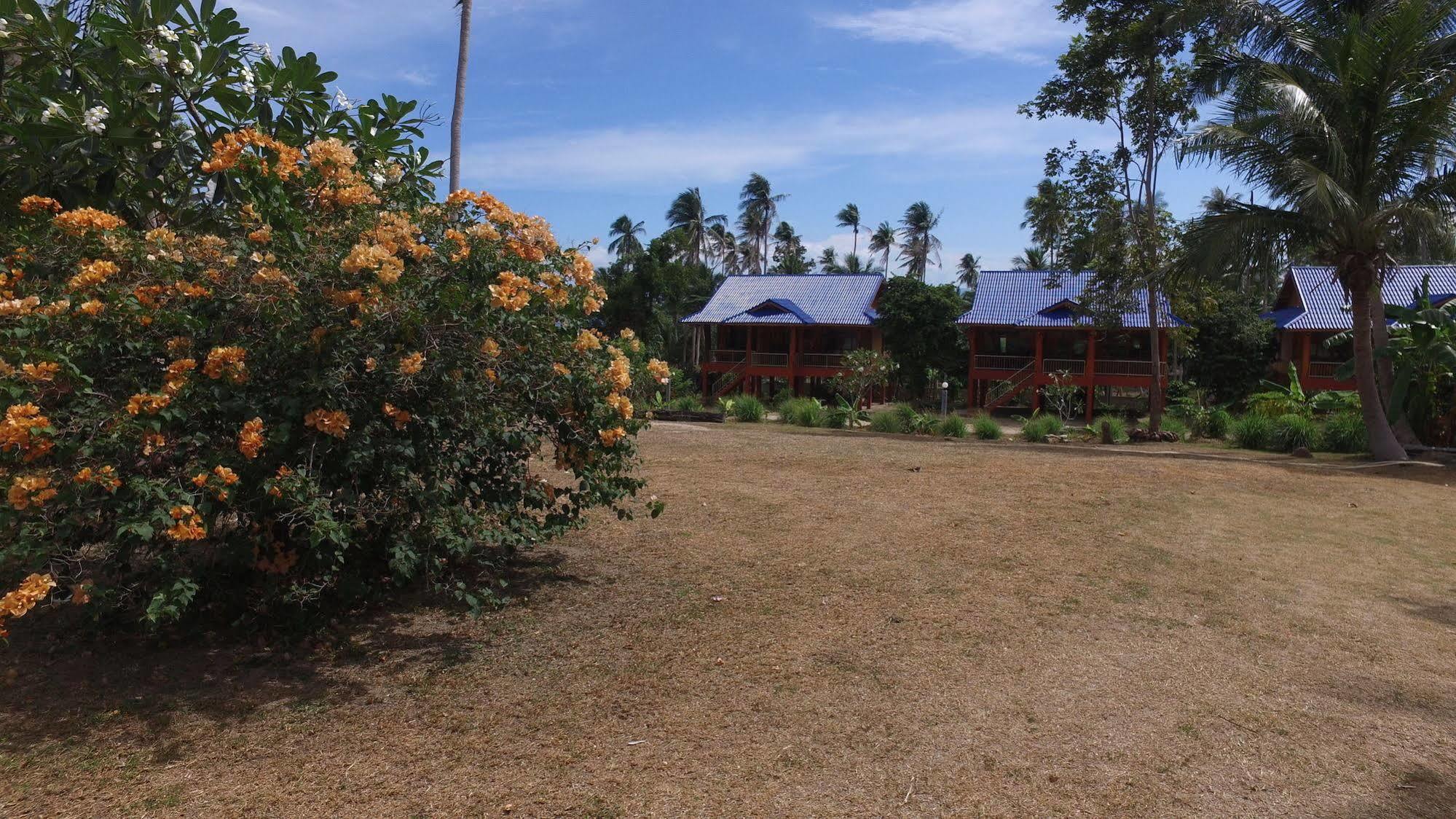 Bor Hin Resort Baan Tai Exterior photo