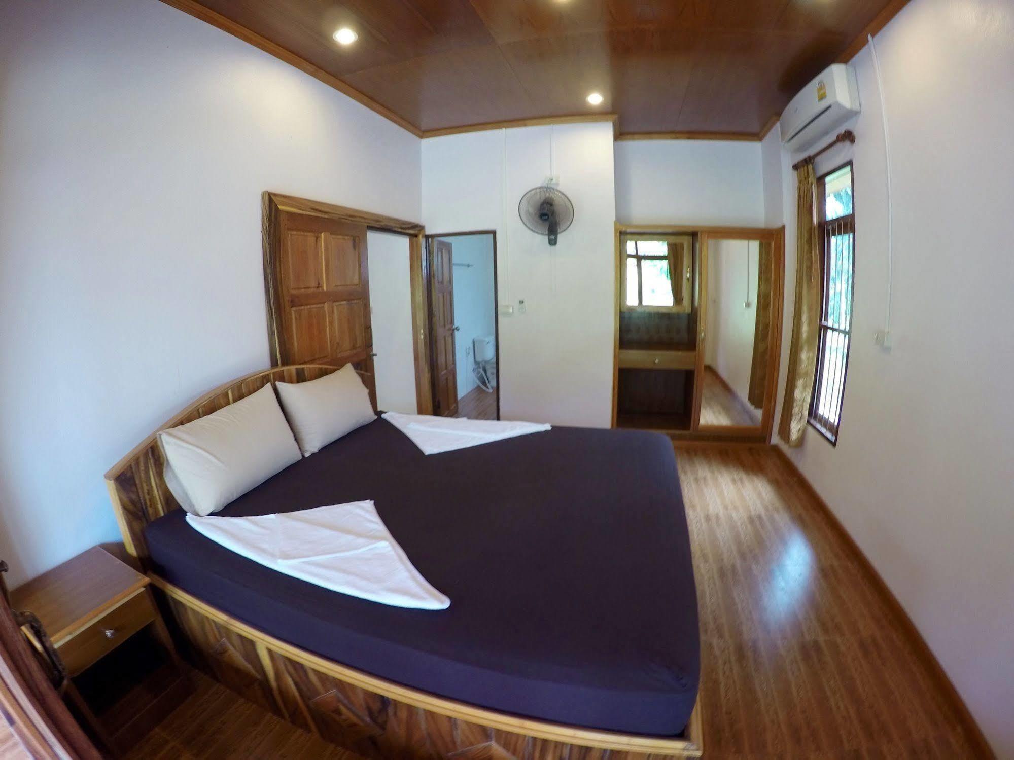 Bor Hin Resort Baan Tai Exterior photo
