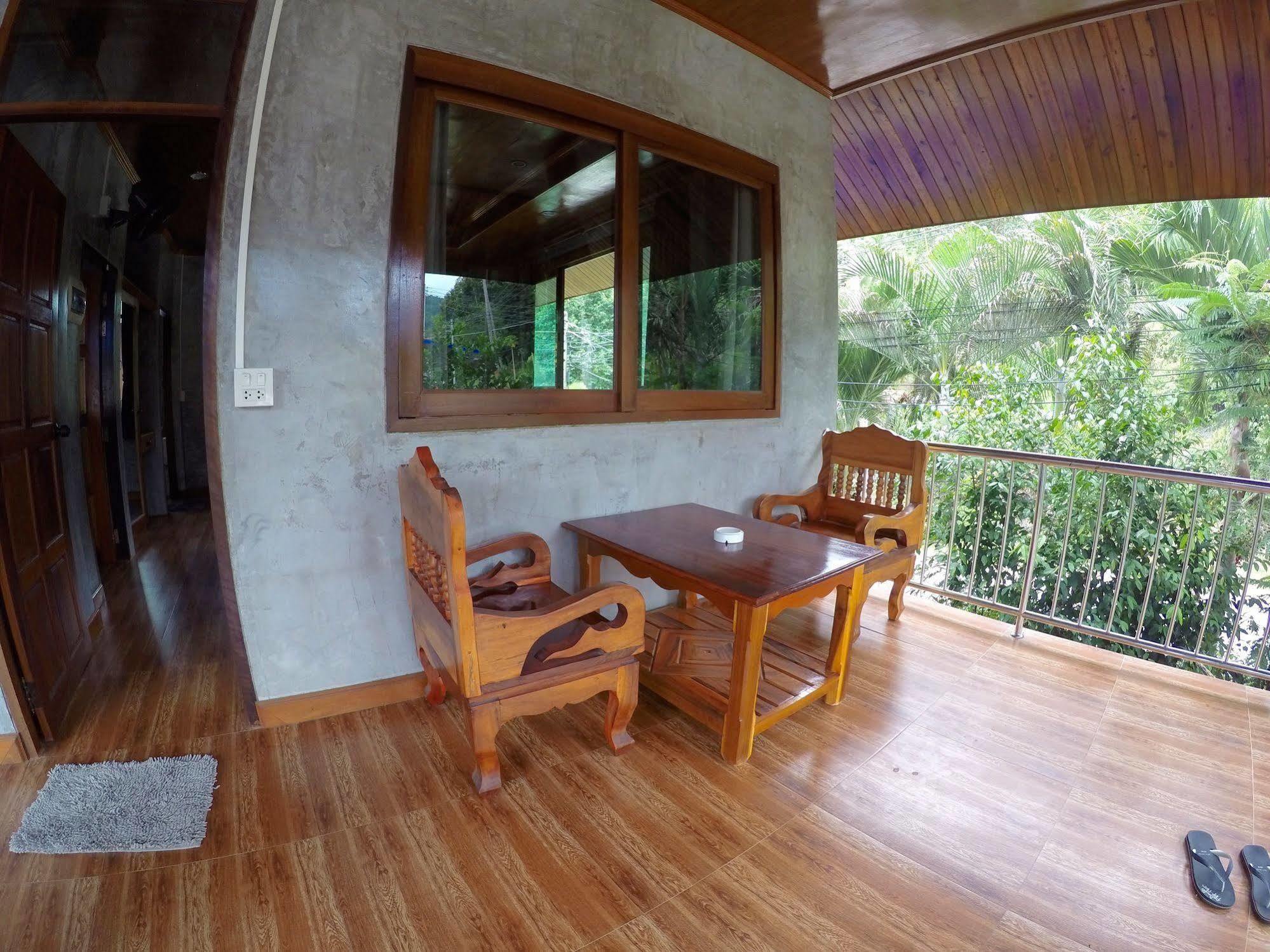 Bor Hin Resort Baan Tai Exterior photo